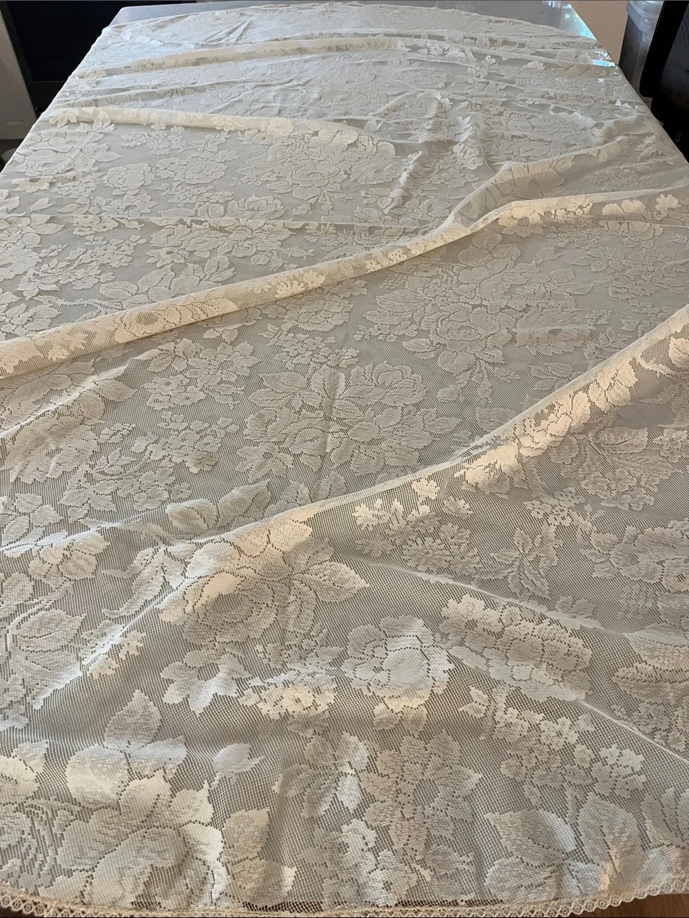 Vintage Woven Cream Tan Lace Oval Round Tablecloth Cotton Floral 88” x 83”